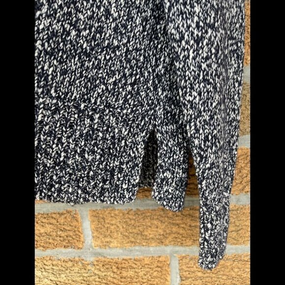 Aritzia Community Wool Blend  Sweater medium - Picture 3 of 7